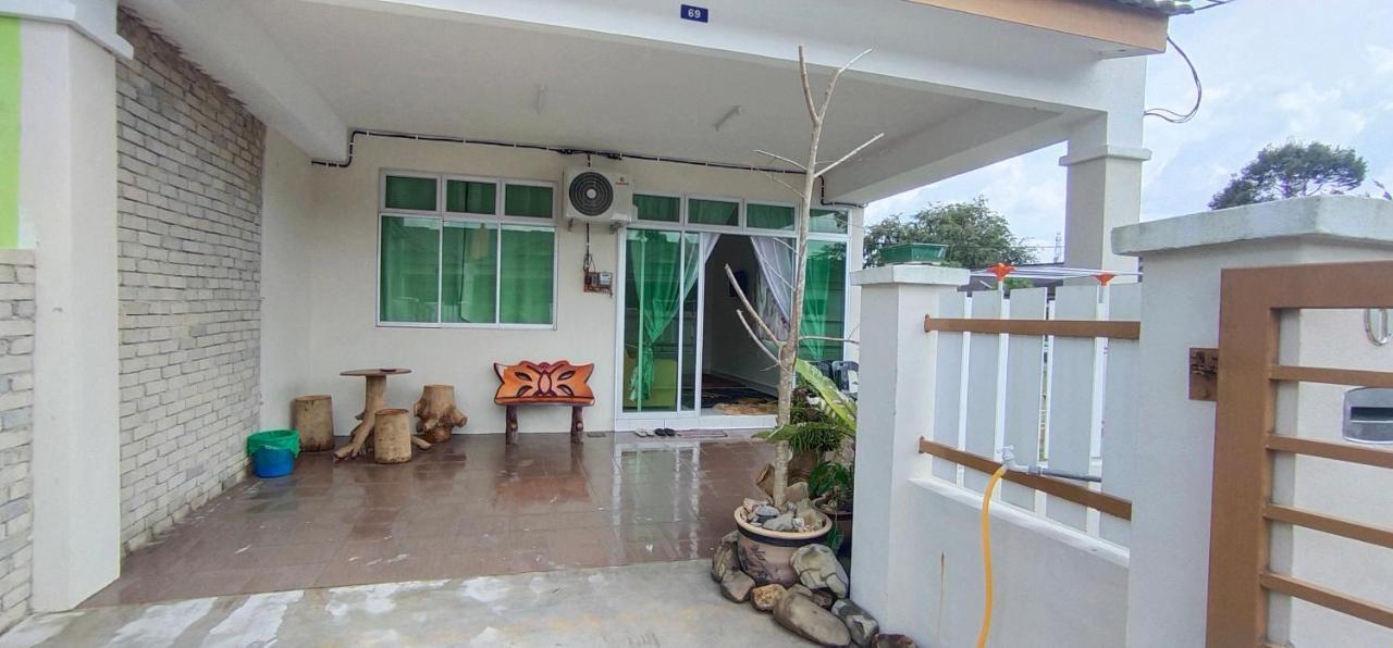 ג'יטרה Homestay De'69 מראה חיצוני תמונה